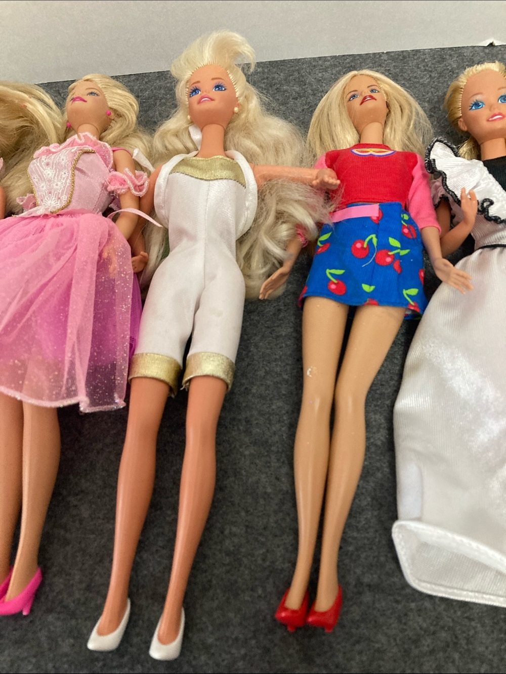 Barbie Doll lot of 7, late 90’s early 2000's - Picture 4 of 8